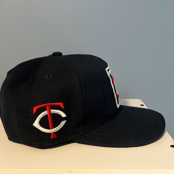 SnapBack New Era Minnesota Twins batting practice hat - Picture 3 of 5